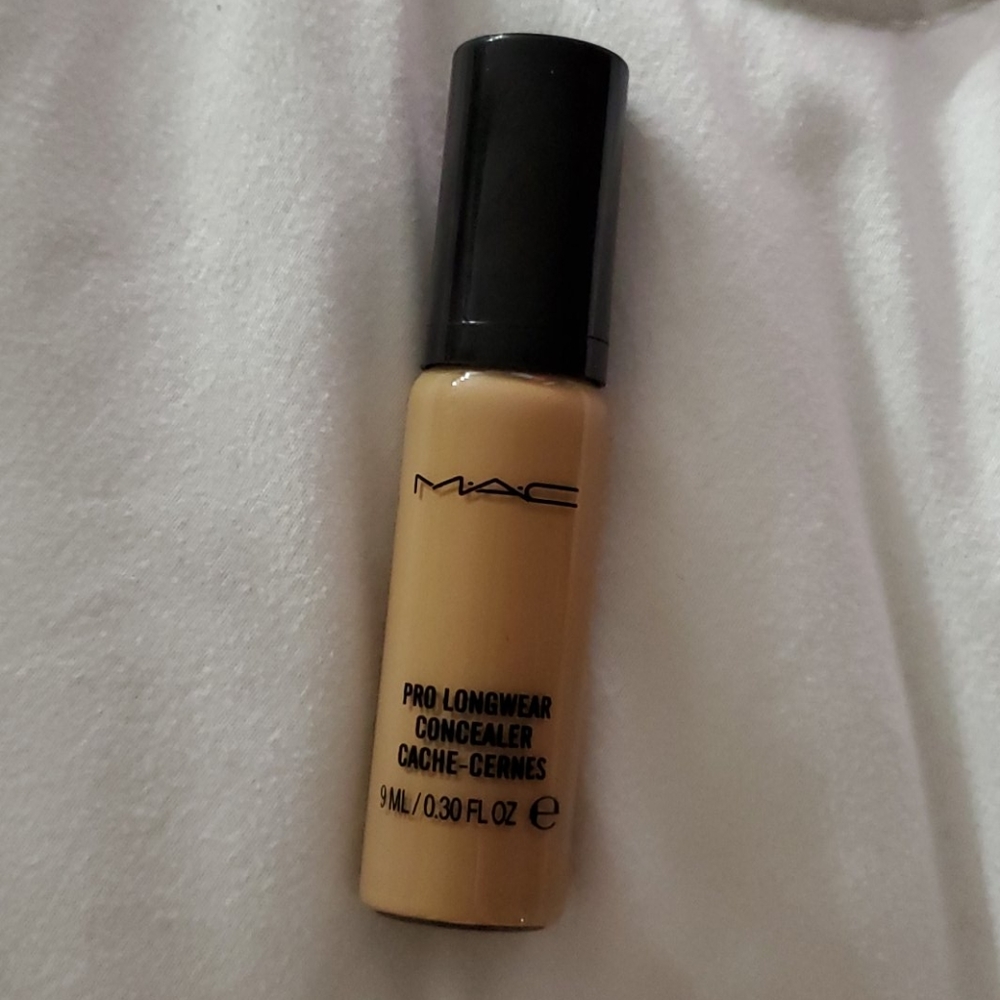 MAC PROLONGWEAR CONCEALER NC35